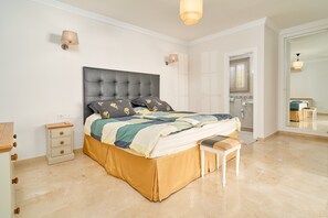 3 bedrooms, iron/ironing board, WiFi, bed sheets - Villa 'Almachares , Nerja' with Sea View, Wi-Fi and Air Conditioning (Frigiliana)