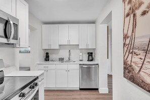 Condo, 1 giường cỡ queen và sofa giường (The Bungalows #3) | Bếp riêng