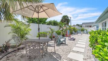 Condo, 1 giường cỡ queen và sofa giường (The Bungalows #5) | Khu ẩm thực ngoài trời