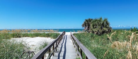 Condo, 1 Queen Bed with Sofa bed (The Bungalows #7) | Beach