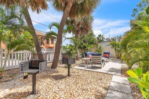 Estudio, varias camas (The Bungalows #10) | Terraza o patio