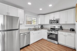 Estudio, varias camas (The Bungalows #10) | Cocina privada