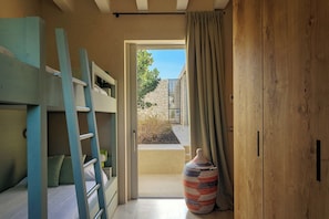 4 bedrooms, WiFi