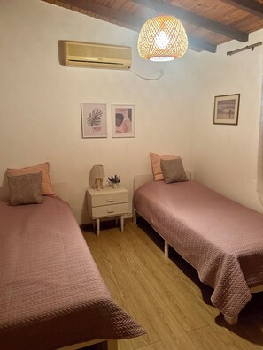 2 chambres, fer et planche à repasser, Wi-Fi gratuit