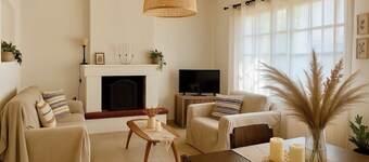 Cozy, bright home near to the nature for calm moments.