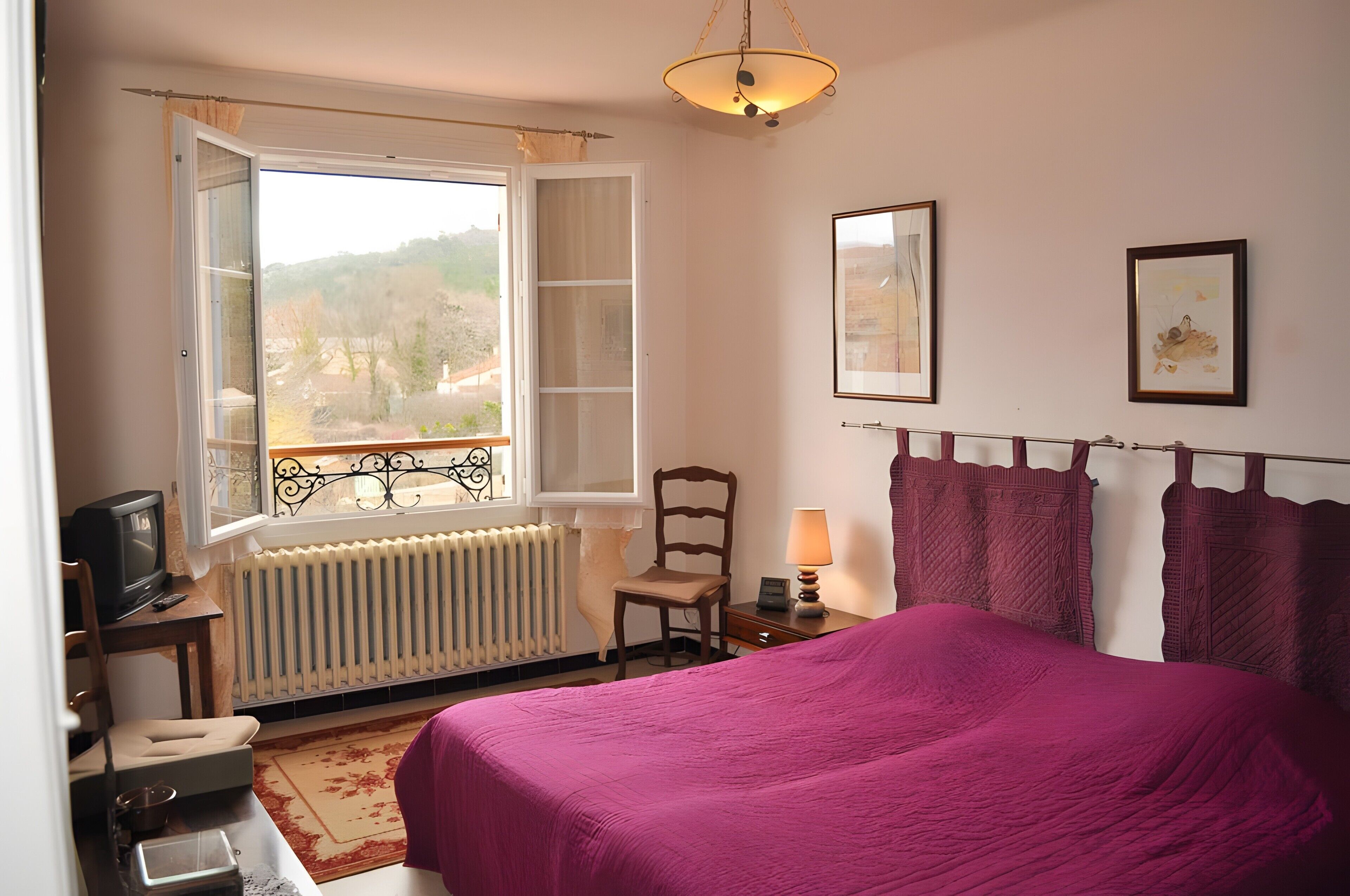 4 camere, ferro/asse da stiro, Wi-Fi
