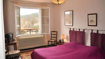 4 camere, ferro/asse da stiro, Wi-Fi