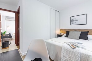 Apartamento, 1 habitación | Tabla de planchar con plancha, cuna de viaje, wifi gratis y ropa de cama