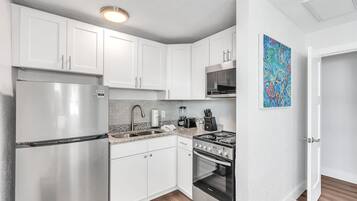 Studio, 1 giường cỡ queen (The Bungalows #8) | Bếp riêng