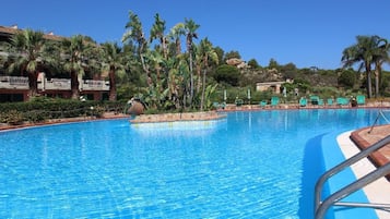 公寓 | 泳池 | 室外游泳池