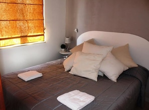 Departamento | 2 habitaciones, muebles diferentes y ropa de cama