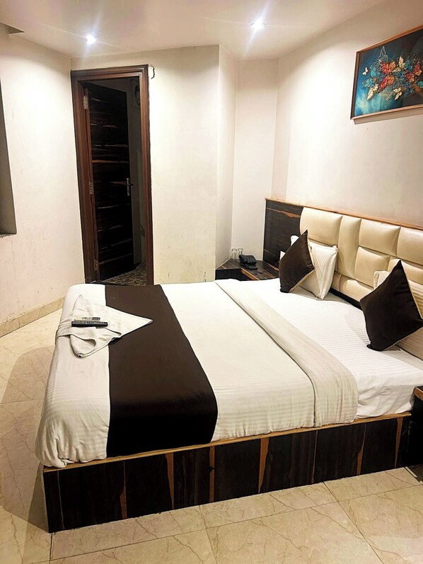 Habitación doble estándar | Escritorio y wifi gratis