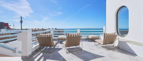 Deluxe Double Room, Ocean View | Free WiFi