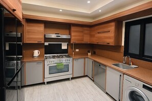 Private kitchen - Apartment luxury in waterway (Cairo Governorate)