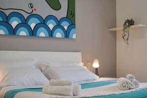 2 bedrooms, free WiFi, bed sheets - The Lake Whale - One Bedroom Apartment, Sleeps 4 (Lecco)