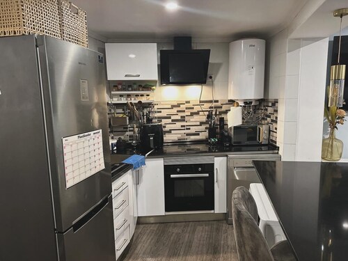 Cacém Maison a cosy apartment with outdoor space Grill facilities and 3 bedrooms