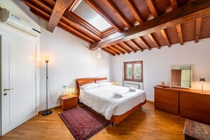 1 bedroom, iron/ironing board, WiFi, bed sheets - Apartament well connected to the center (Firenze)