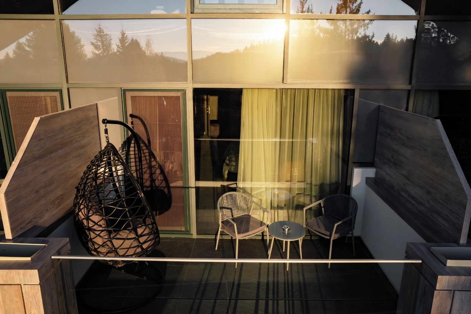 Kahden hengen deluxe-huone (yksi tai kaksi sänkyä), vuoristonäköala | Ulkoalueet