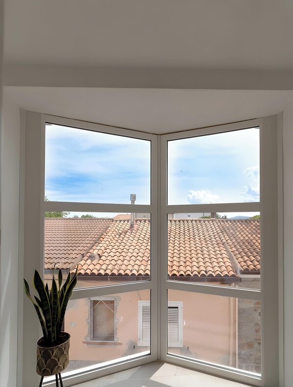 Interior - Holiday Home 'Lu Furru - Coccu Apartment' with Air Conditioning (Telti)