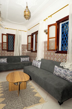 Suite – classic, byutsikt | Wi-fi (inkludert)