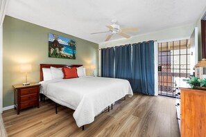 1 habitación, tabla de planchar con plancha, internet y ropa de cama