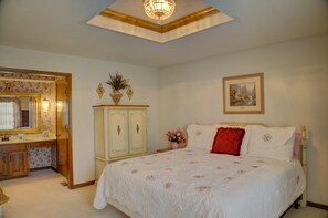 4 chambres, fer et planche à repasser, Wi-Fi, draps fournis