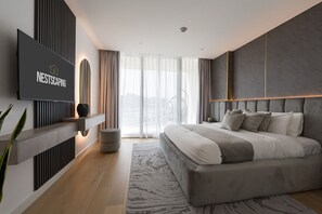 2 bedrooms, desk, iron/ironing board, WiFi - Luxury 2BR Beachfront Retreat in Mamsha Saadiyat (Abu Dhabi)