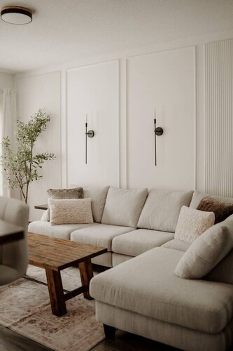 Luxury Townhouse | Barrie Hideaway