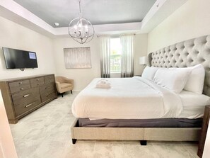 3 bedrooms, iron/ironing board, WiFi, bed sheets