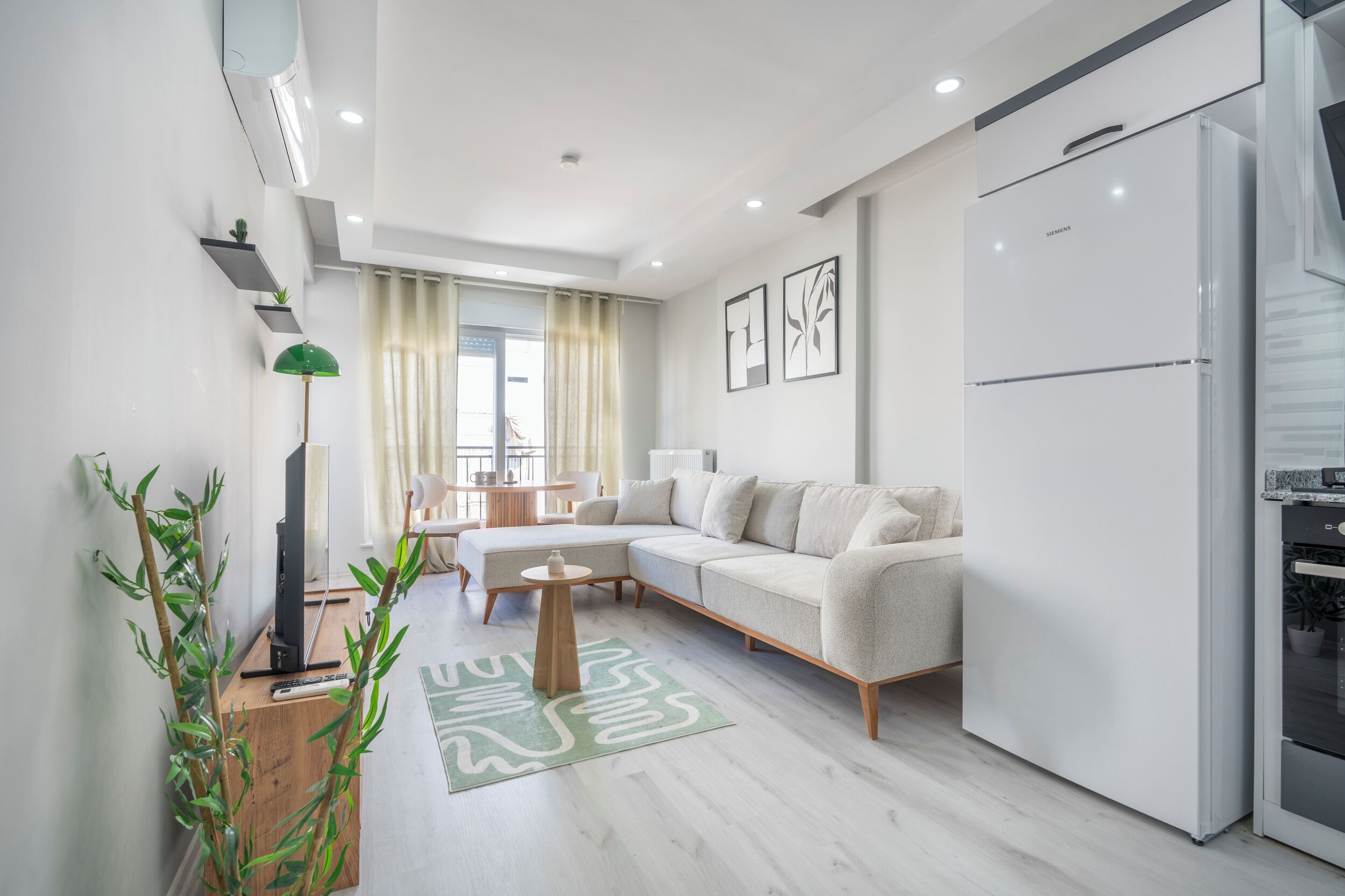 Appart'hôtel Familial, 2 chambres, non-fumeur, balcon | Coin séjour