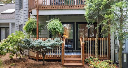 Lakeside Club - 1 Bedroom, 1 bathroom Condo Lake Access