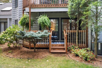 Lakeside Club - 1 Bedroom, 1 bathroom Condo Lake Access