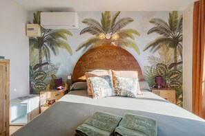 WiFi, bed sheets