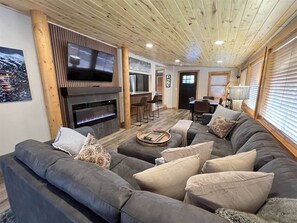 Smart TV, fireplace, video games