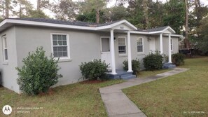 Exterior - 3-bedroom house in amazing Myrtle Beach with AC (Myrtle Beach)