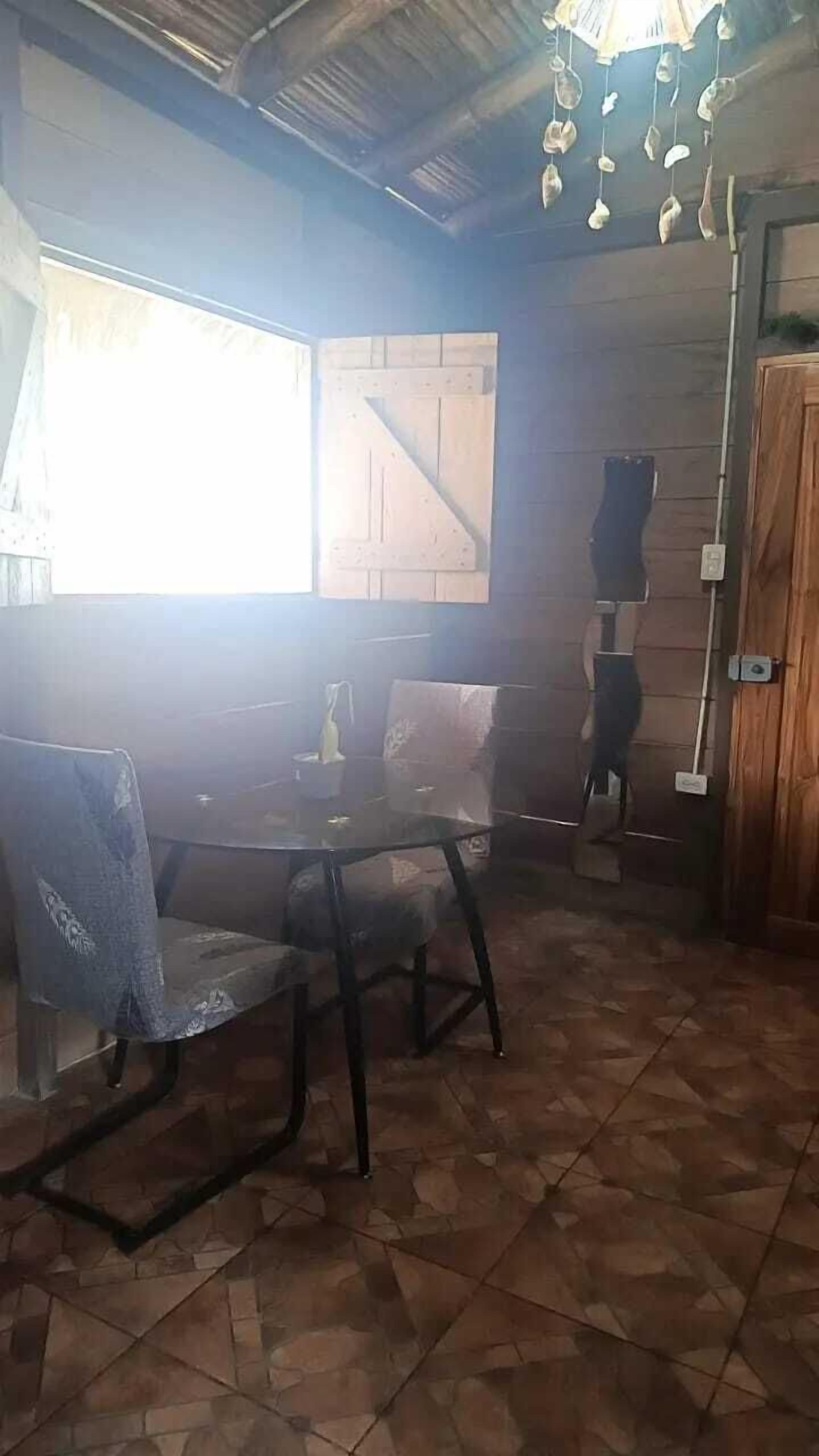 Family Bungalow, Beach View | Living area