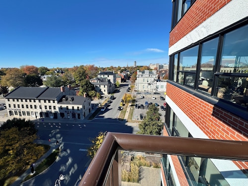 Spacious and bright Condo with stunning views of downtown Kingston.