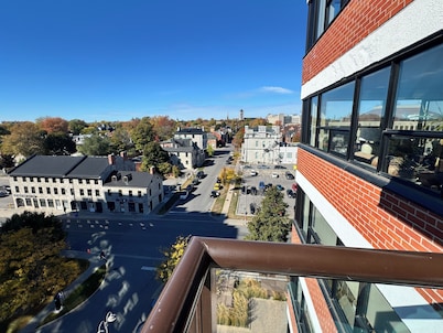 Spacious and bright Condo with stunning views of downtown Kingston.