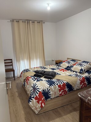 Bügeleisen/Bügelbrett, WLAN, Bettwäsche