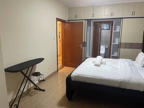 3 Schlafzimmer, Bügeleisen/Bügelbrett, WLAN