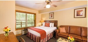 Strykejern/-brett, internettilgang og sengetøy