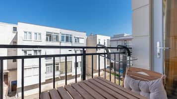 Family Condo, 2 Bedrooms, Non Smoking, Balcony | Balcony