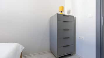 Cortinas blackout y sistema de insonorización