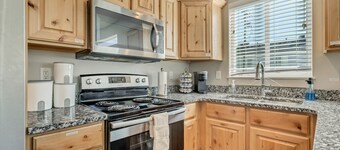 3BR with King Bed Near Hill AFB and Davis Conference Center