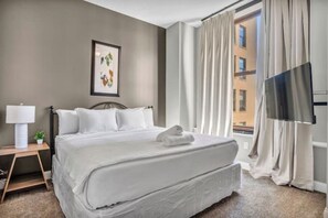 1 chambre, fer et planche à repasser, Wi-Fi, literie fournie