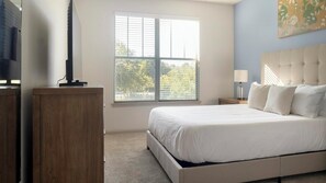 1 chambre, bureau, fer et planche à repasser, Wi-Fi