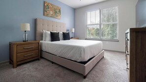 1 bedroom, desk, iron/ironing board, WiFi