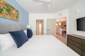 1 bedroom, desk, iron/ironing board, WiFi