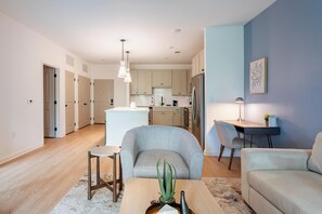 Living area - Landing | Incredible 1BD, Pool (Palm Coast)