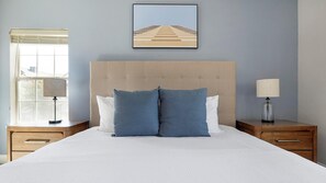 Desk, iron/ironing board, WiFi, bed sheets